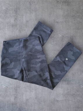Lululemon Leggings Black Camo Size 4